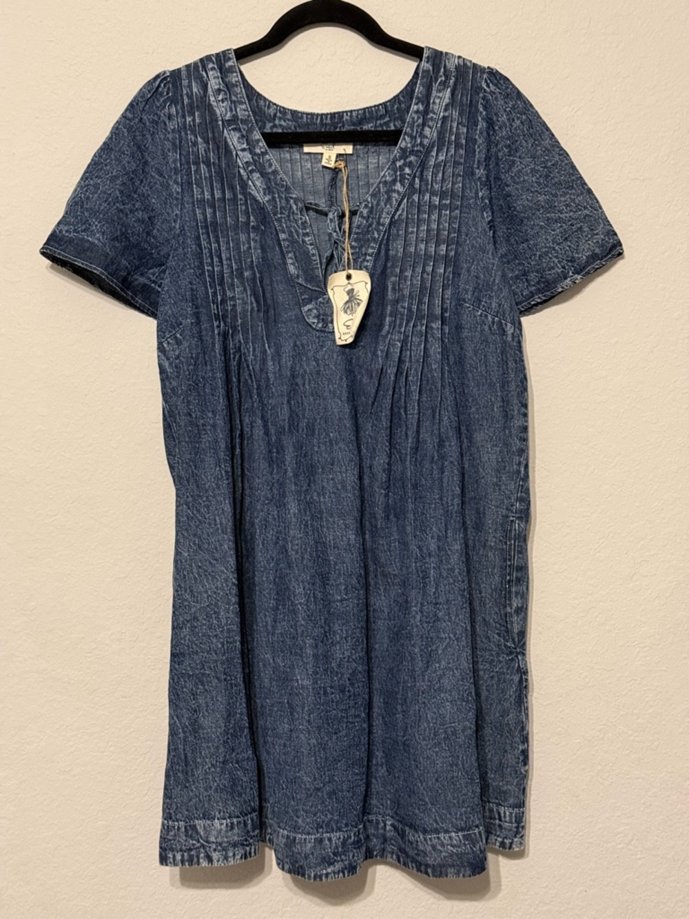 EASEL Short Sleeve Pleated Dark Wash Blue Denim A-Line Mini Dress with pockets - Picture 3 of 10